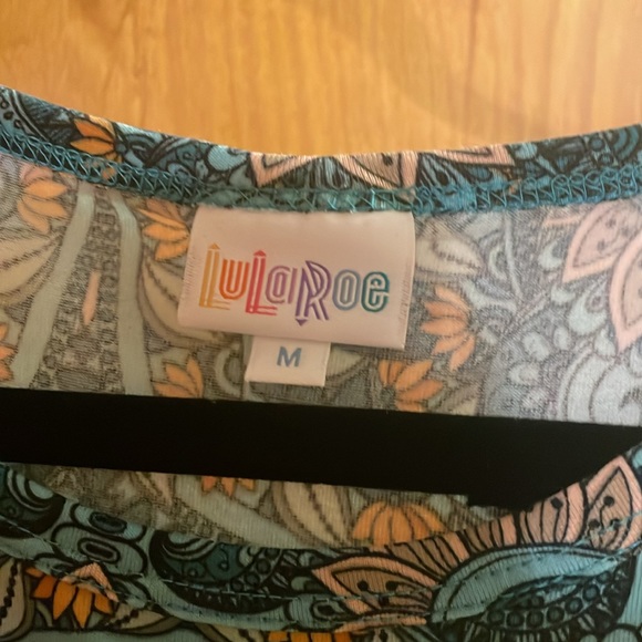 LuLaRoe Julia - Picture 2 of 5